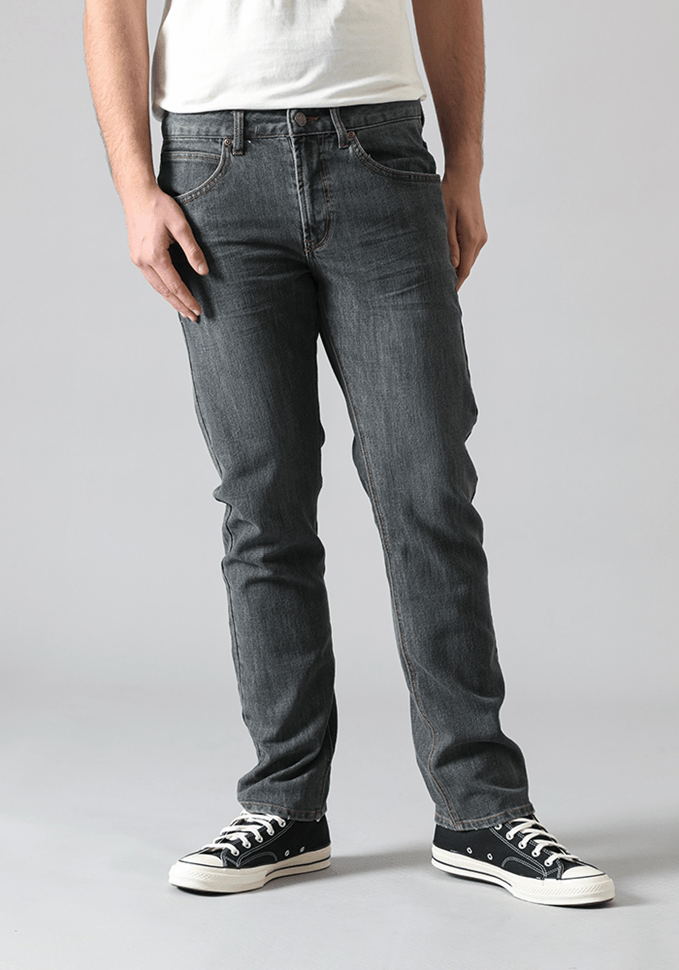 Jeans Hombre Brooklyn Classic Straight Fit Dark Stonewash I - Lee Jeans  Chile