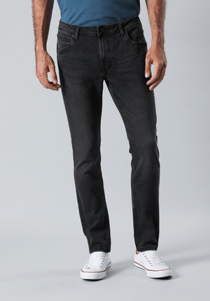 Jeans Hombre Luke Slim Fit Black Wash Localizado