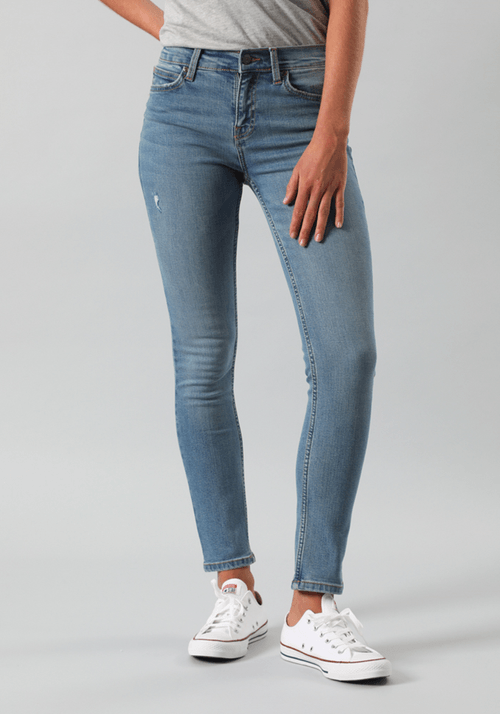 Jeans Mujer Elly Slim Fit Mid Worn Clean