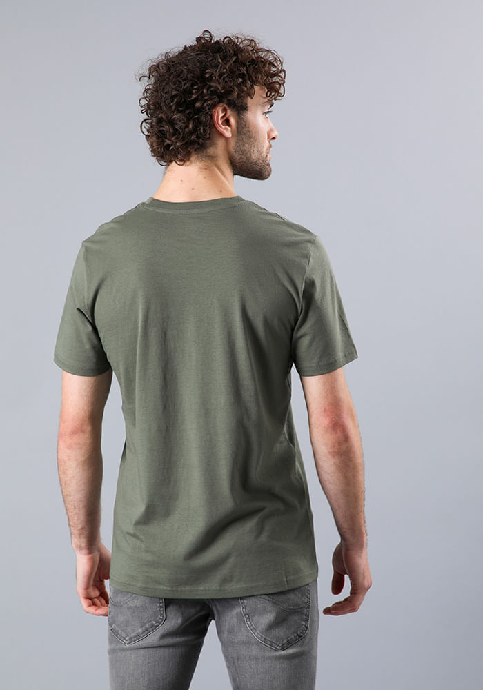 Camiseta Hombre regular SS Patch Logo tee Verde Fw2 - LEE Ecuador